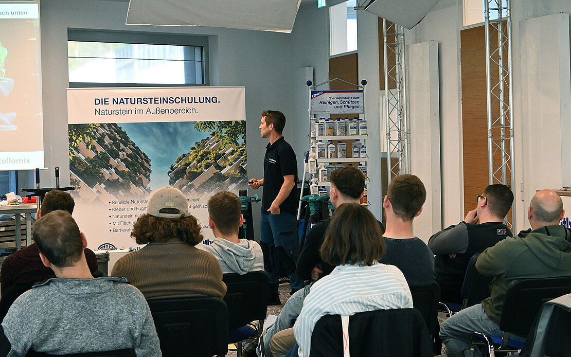 [Translate to English:] Lithofin Schulung Steinbeisschule