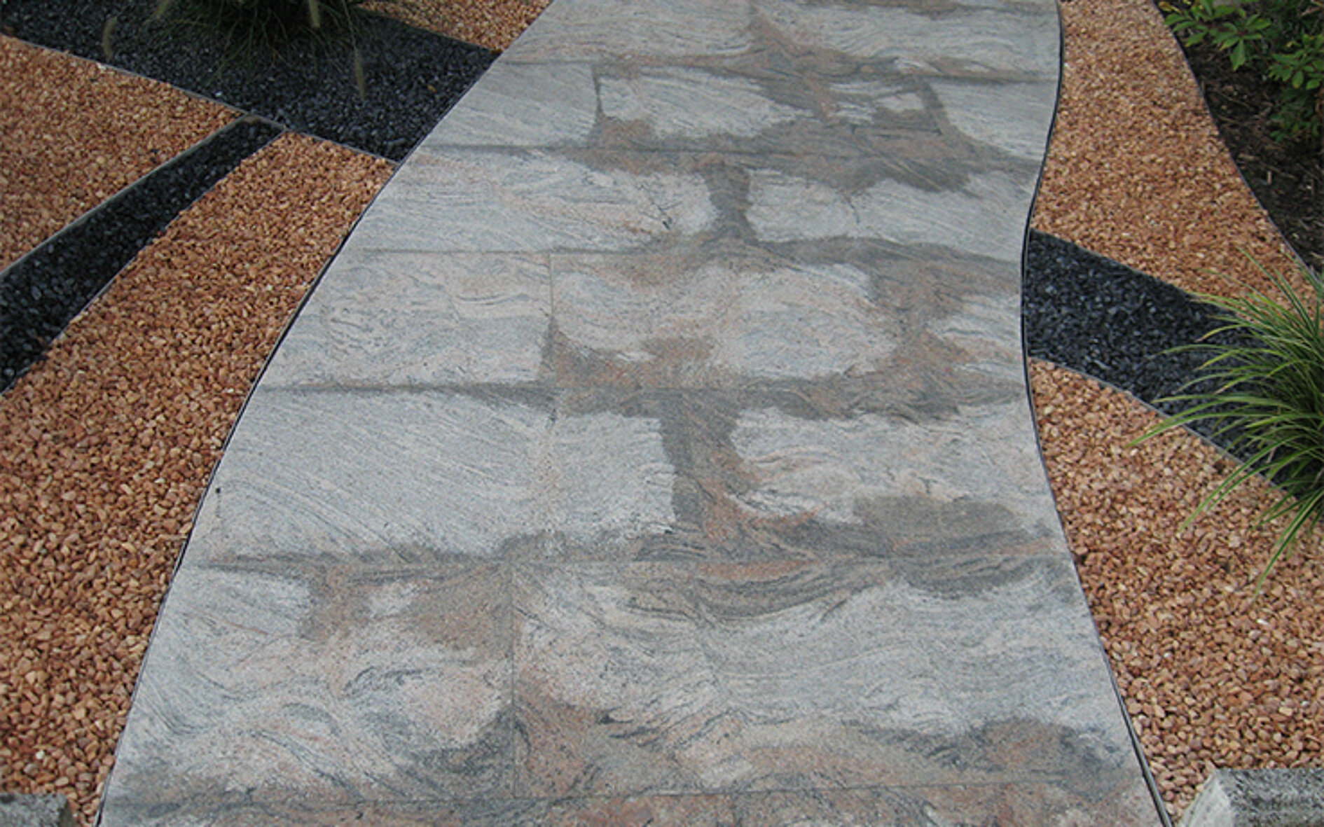 [Translate to English - NZ:] Feuchtigkeitsflecken Naturstein